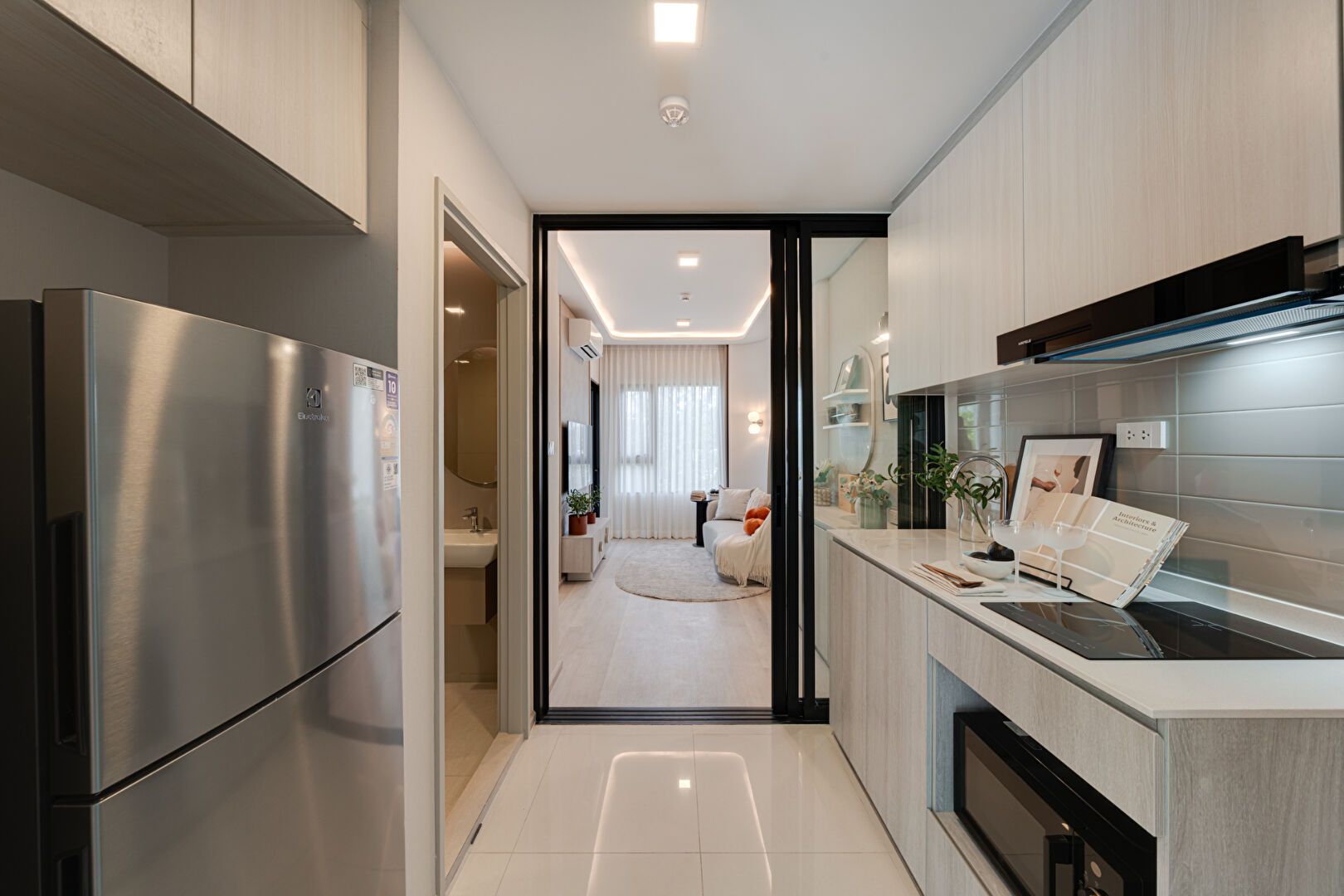COBE Ratchada-Rama 9: Kitchen and fitted cabinetry