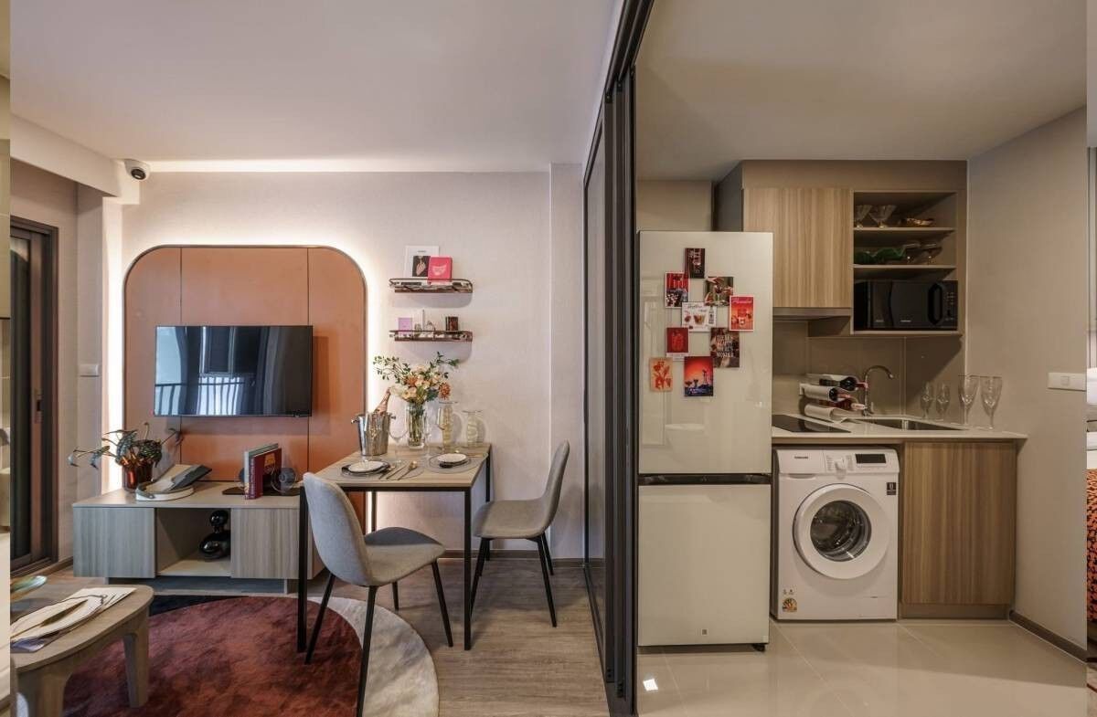 THE BASE Ratchada 19: Kitchen and fitted cabinetry