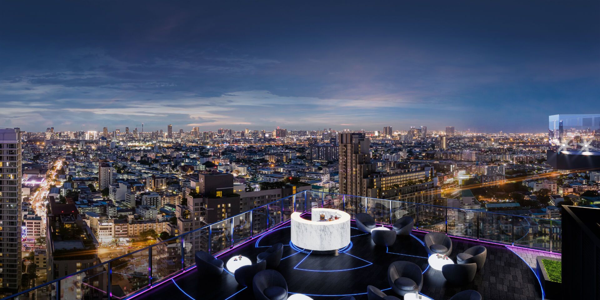 SOHO Bangkok Ratchada: ระเบียงกลางแจ้งและพื้นที่นั่งพัก
