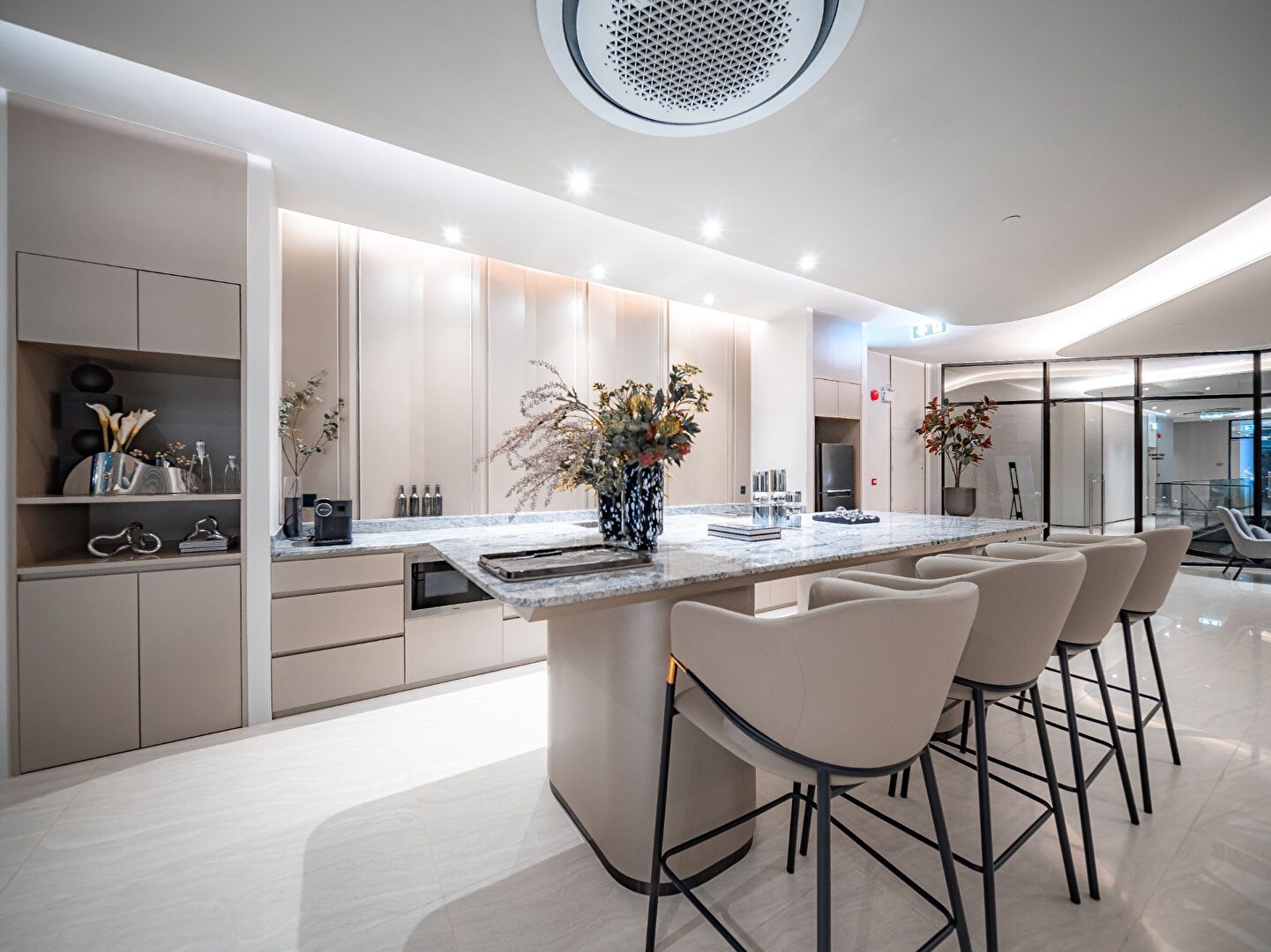 KnightsBridge Space Rama 4: Cuisine et rangements intégrés
