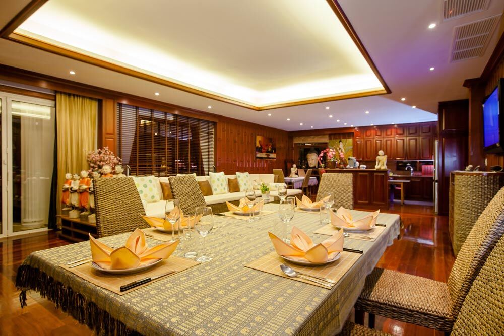 Patong villa: พื้นที่รับประทานอาหาร